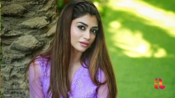 Zoya Nasir Net Worth, Husband, Family, Age, Biography